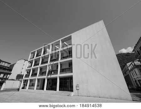 Casa Del Fascio In Como In Black And White