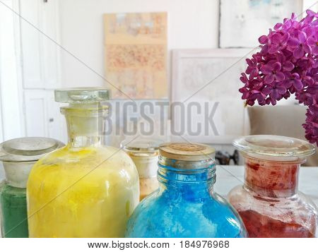 Best of pigments for drawing and painting.