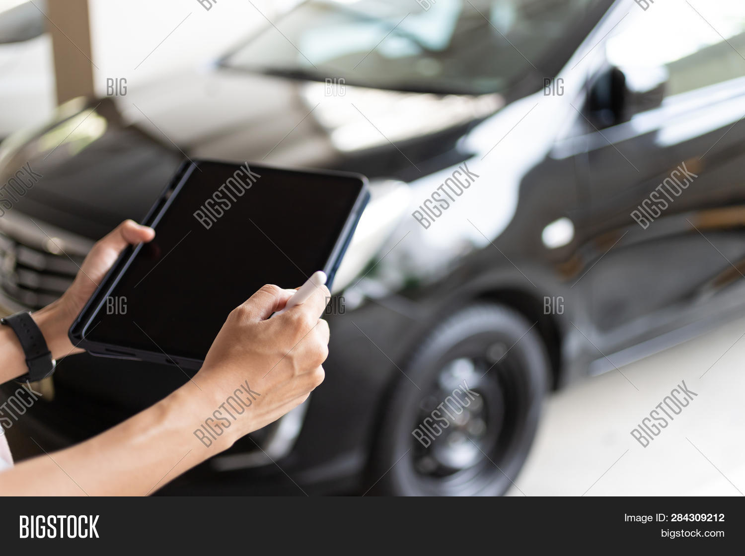 Check Engine System Image & Photo (Free Trial) | Bigstock