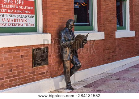 Ybor City Tampa Bay, Florida. January 19 , 2019  Roland Manteiga Statue On Centro Espanol Building B