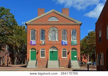 Salem, Ma, Usa - Sep 7, 2014: Old Town Hall In Salem, Massachusetts, Usa. This Federal Style Buildin