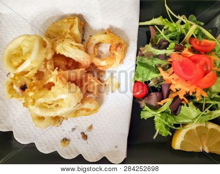 Thai food fried Oegopsida on a plate