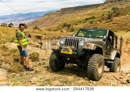 4X4 Mountain Path Driver Training