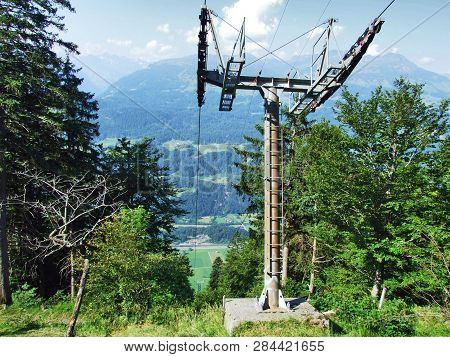 Seilbahn Ragnatsch-palfries Or Gondelbahn Palfries (alp And Cable Car Palfries) - Canton Of St. Gall