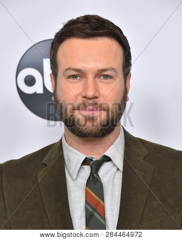 LOS ANGELES - FEB 05:  Taran Killam arrives for the ABC Winter Press Tour 2019 on February 05, 2019 in Pasadena, CA                