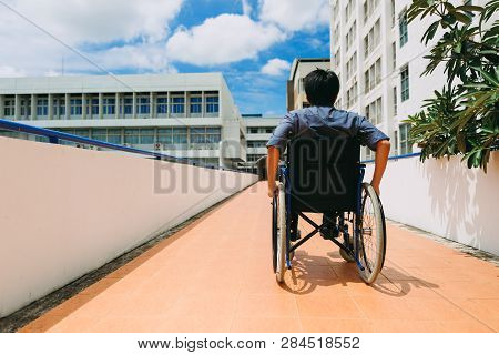 People With Disabilities Can Access Anywhere In Public Place With Wheelchair,that Make Them Independ