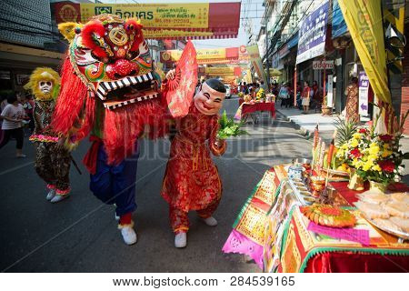 Nakorn Sawan , Thailand - February 8 , 2019 : Unidentified People Show Of The Lion Haka Dancing In P