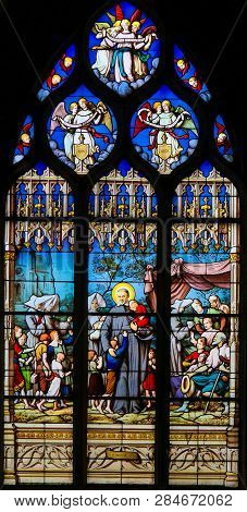 Paris, France - February 10, 2019: Stained Glass In The Church Of Saint Severin, Latin Quarter, Pari