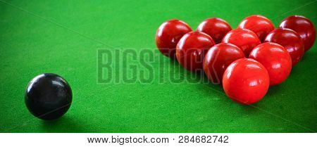 Red And Black Snooker Ball Set On Green Snooker Table - Billiards Game