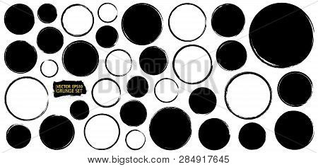 Frames set. Grunge backgrounds. Paint stain. Ink splash. Splatter. Grunge backdrops collection. Plac