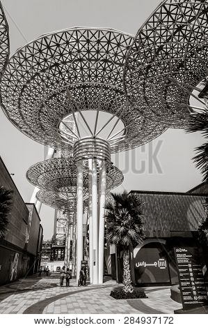 Dubai, Uae - January 29, 2019: Huge Metallic Mushrooms And Dubai Eye, Newly Opened Leisure And Trave