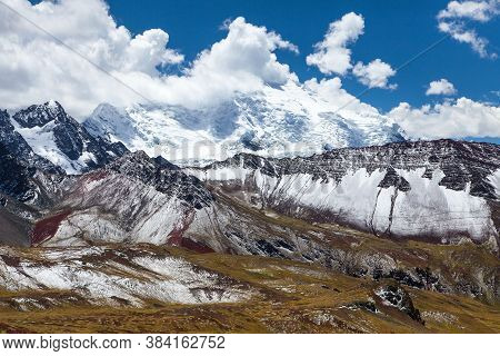 Ausangate Trek Trekking Trail, Ausangate Circuit, Cordillera Vilcanota, Cuzco Region, Peru, Peruvian