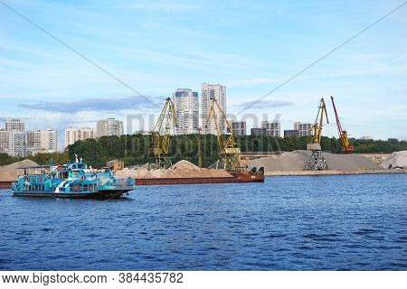 Shipbuilding Plant. Crane Operation At The Shipbuilding, Commercial, Sea, River, Port. Loading, Unlo