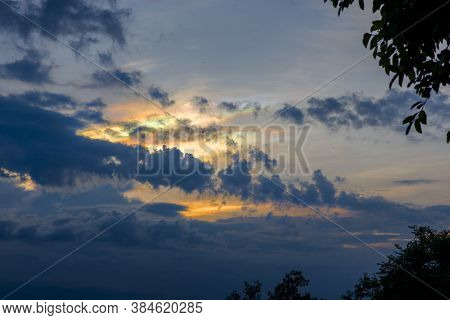 Beautiful Irisation,rainbow Clouds,sky Beautiful,colorful Clouds In The Overcast Sky,iridescent Clou