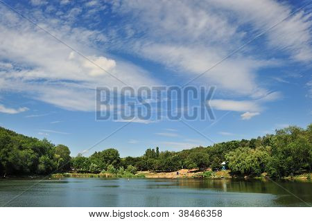 Himlen Under byen Lake