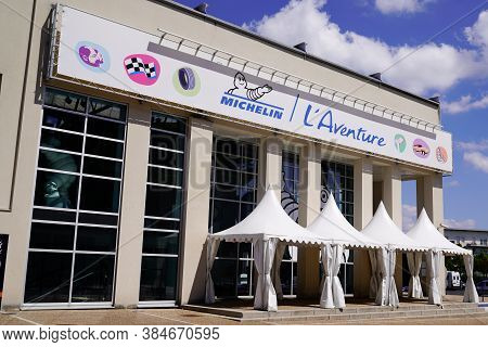 Clermont Ferrand , Auvergne / France - 08 10 2020 : Michelin L'aventure Logo Sign And Text On Entran