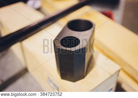 Industrial Metal Sheet Product - Used For Manufacturing And Heavy Industry.