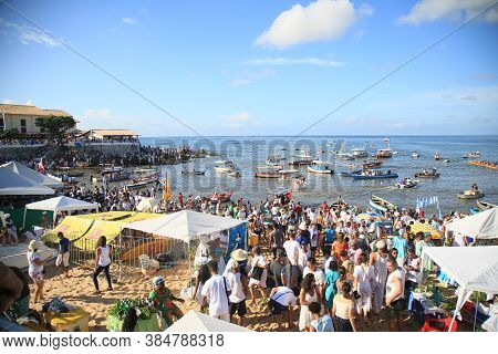 Salvador, Bahia / Brazil - February 2, 2020: Candomble Supporters And Supporters Greet Iemanja At A 
