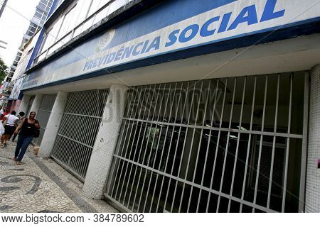 Salvador, Bahia / Brazil - January 30, 2014: View Of The Facade Of The Inss Agency In Downtown Salva