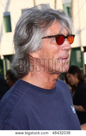 LOS ANGELES - 24 jul: Eric Roberts มาถึงที่โรง 
