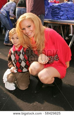 WEST HOLLYWOOD - DECEMBER 09: Cindy Margolis and son Nicholas at My Stuff Bags Foundations's Holiday Stuff-A-Thon benefitting Children In Crisis December 09, 2006 in Guys, West Hollywood, CA.