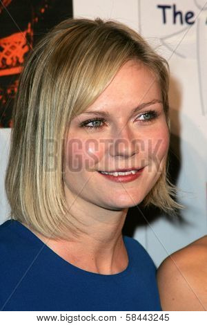 LOS ANGELES - DECEMBER 02: Kirsten Dunst at the 
