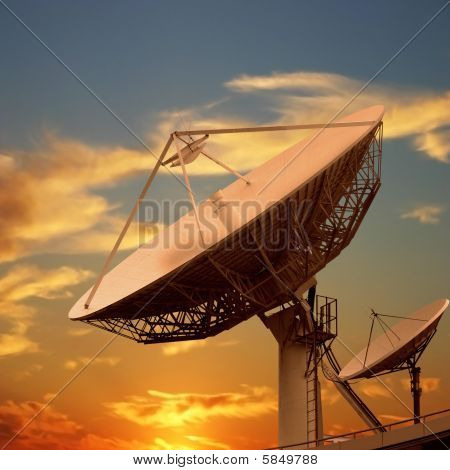 Satellitenschüsseln