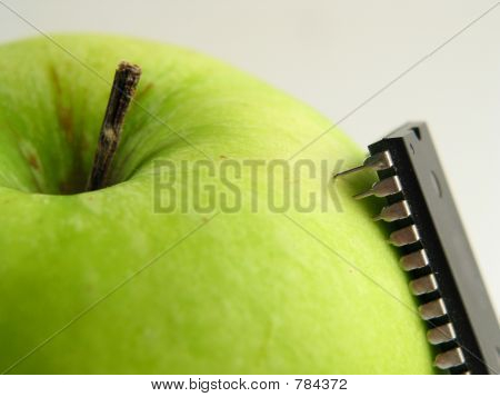 Chip-támadás a zöld alma!