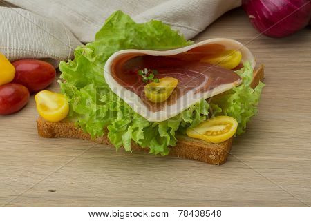 Sandwich With Hamon