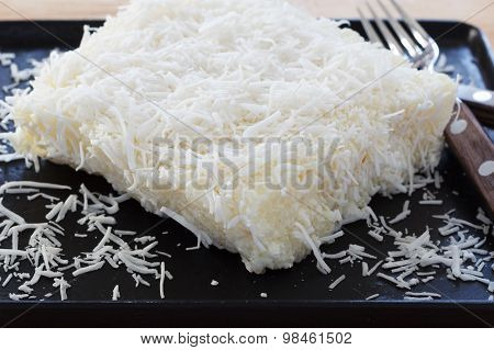 Brazilian Dessert: Sweet Couscous (tapioca) Pudding (cuscuz Doce)