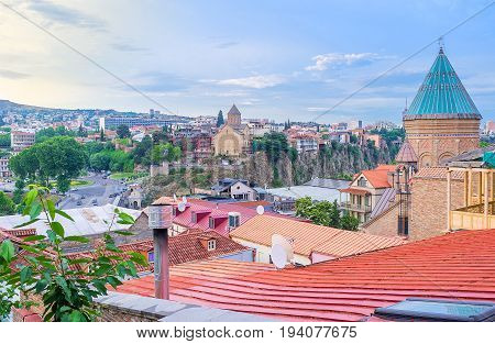 Discover Sololaki Hill In Tbilisi