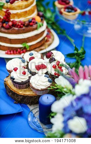 wedding naked cake