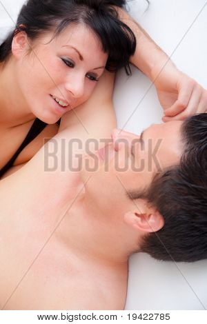 Sinnliche liebe paar Intimitate im Bett