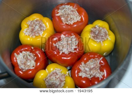 러시아 인형 고추: 가득