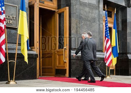 Petro Poroshenko And Rex Tillerson