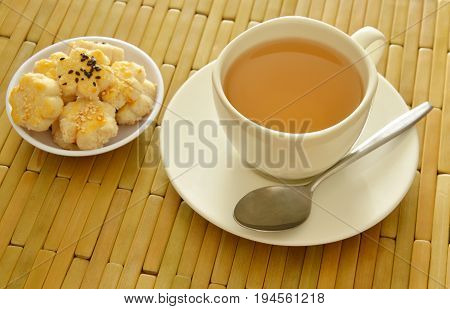 Chinese mini cookies dressing black and white sesame eat with hot tea