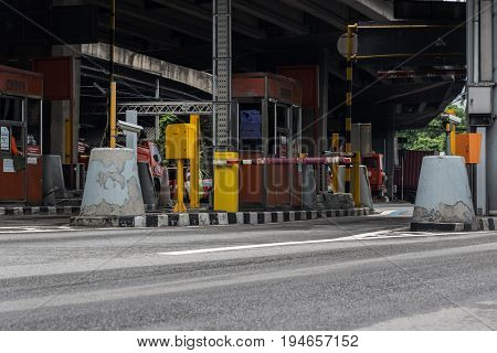 Gate For Expressway Fee Payment In Bangkok By Exat