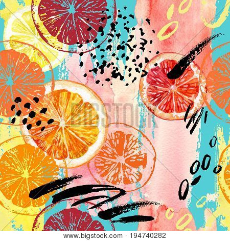 Watercolor orange lemon grapefruit seamless pattern. Watercolour exotic fruits roughly drawn slices dry ink brush strokes grunge textures on splash background. Hand painted colorful illustration