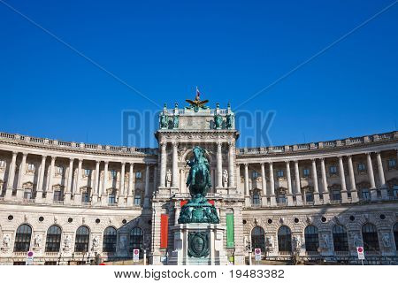 Heldenplatz v areálu Hofburgu, Vídeň, Rakousko