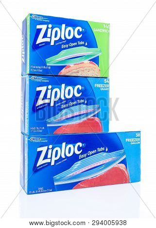 Winneconne, Wi -  7 April 2019: A Package Of Ziploc Brand Bags Double Zipper With Easy Opne Tabs In 