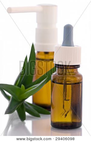 Nez gouttes et pulvériser avec Aloe