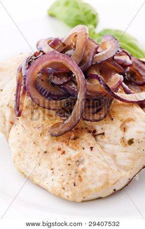 Bistecca di pollo con cipolle