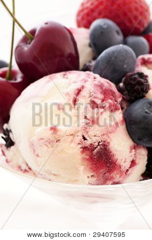 Is med frugt