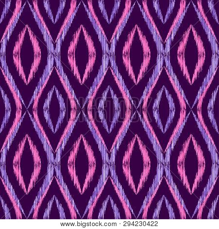 Ikat Ogee Seamless Vector Pattern Illustration. Ethnic Fabric Print Geometric Ikat Pattern. Ogee Sea