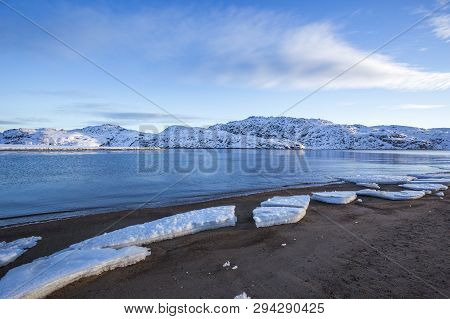 Guba Voronya, Barents Sea Bay. Kola Peninsula Landscape