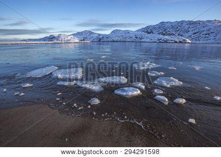 Guba Voronya, Barents Sea Bay. Kola Peninsula Landscape