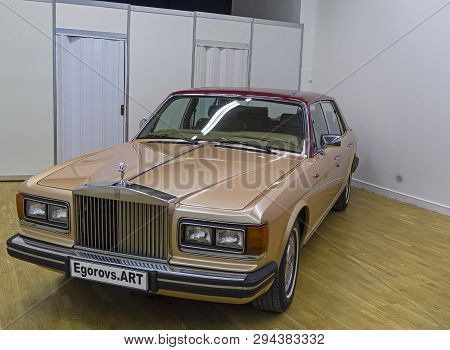 Moscow, Russia - November 10, 2018: Rolls Royce Silver Spur Series 1 Car  (made In 1987) At The Exhi