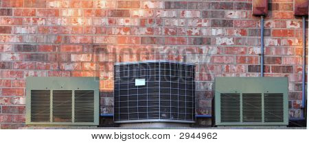 drei Klimaanlage Einheiten