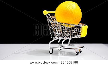 Healthy Diet Buying Oranges Fruit Fructarians Dietary Fruit