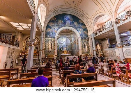Chapel Of Our Lady Of The Miraculous Medal, Paris, France